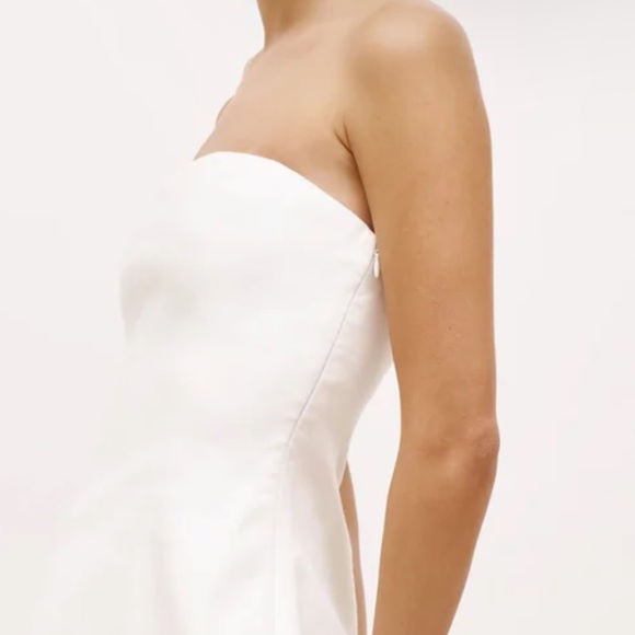 BOA. STRAPLESS LINEN A LINE BODICE - Picture 3 of 9